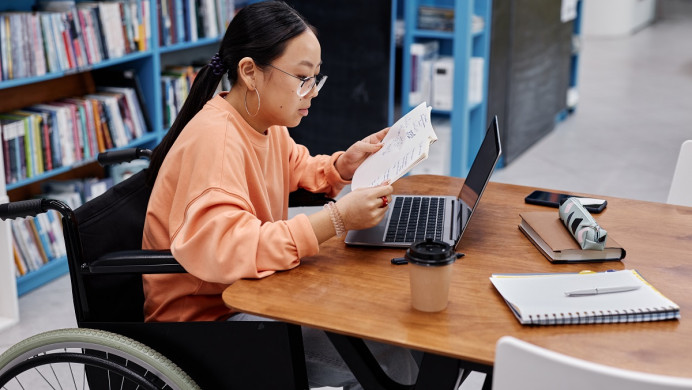 Student studies in library